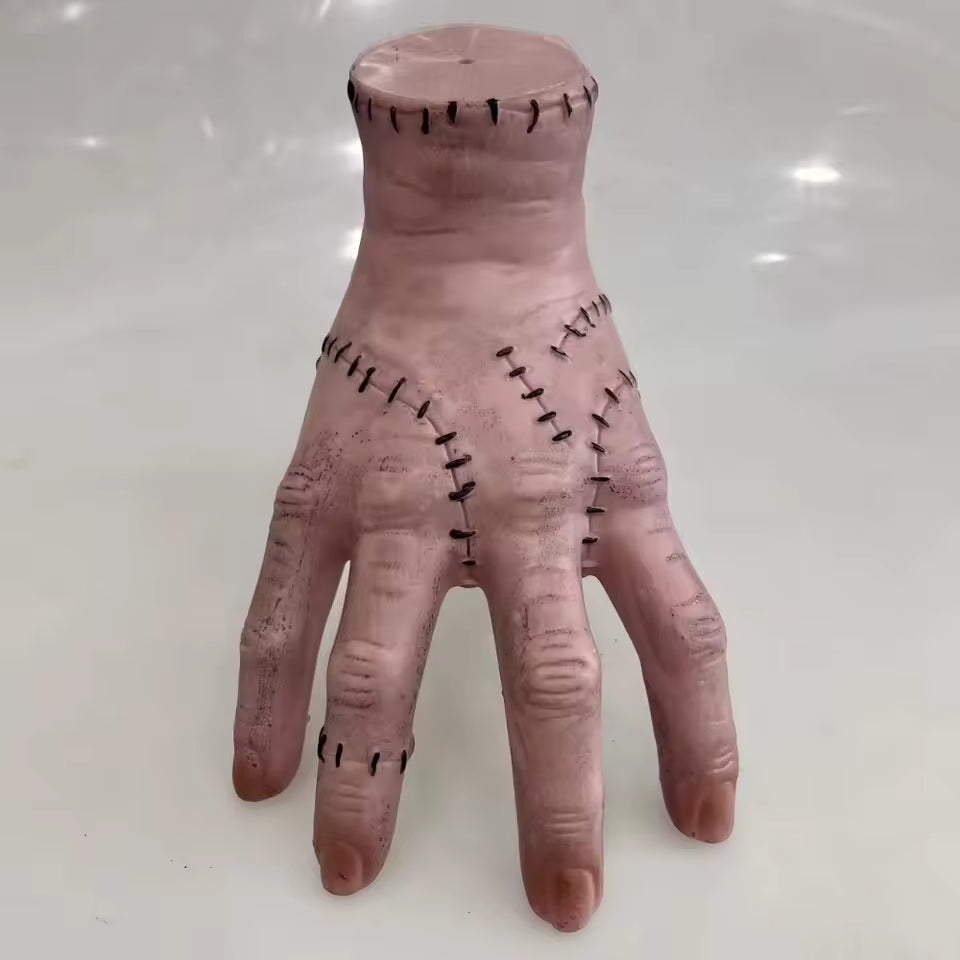 La chose de Mercredi ( La famille Adams)